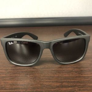 Black Classic Justin Ray Ban Sunglasses